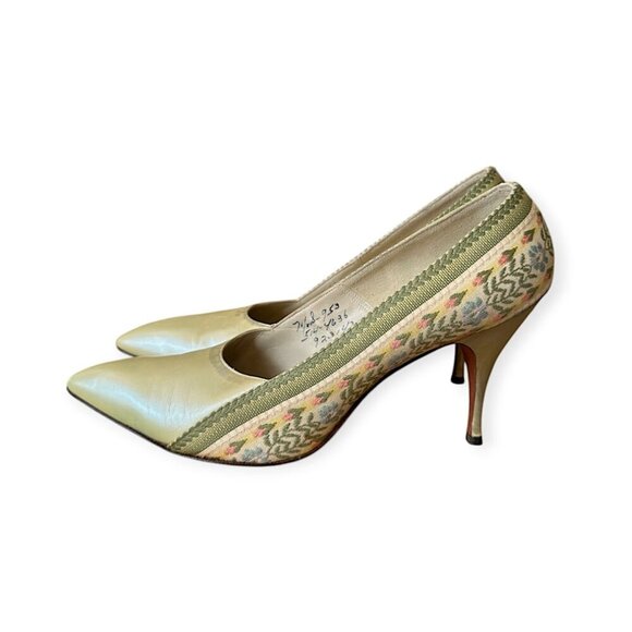 Vintage I. Miller Pumps 7.5B –Green Pearlized Leather & Floral Tapestry, 1950s - Picture 4 of 15